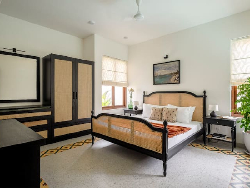 Casa Toledo-4BR | 1 km to beach W/PvtPool & Bkfast,a Entire home in Candolim