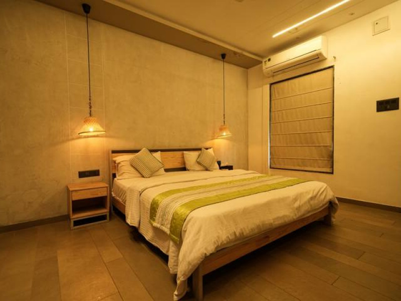 Entire home in Panshet,a Cape Nirvana, Backwater & Pool villa