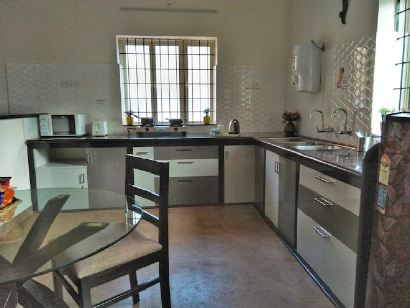Casa De Ferias with Pool,a Entire bungalow in North Goa