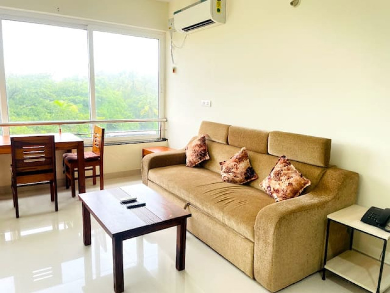 Waves Nest - Vibrant Apartment,a Entire rental unit in Colva - 400m from the beach/1bhk/parking